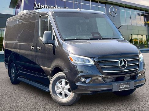 New 2025 Mercedes-Benz Sprinter 2500 image 1