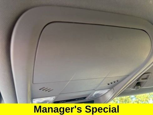 Used 2022 Chevrolet Equinox LS w/ LS Convenience Package image 28