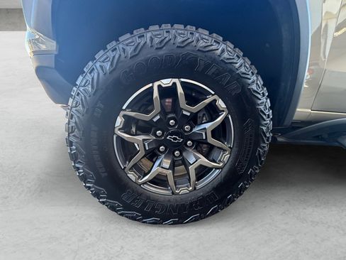 Used 2023 Chevrolet Colorado ZR2 w/ ZR2 Convenience Package III image 28