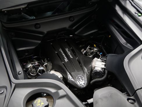 Used 2023 Maserati MC20 Coupe RWD image 12