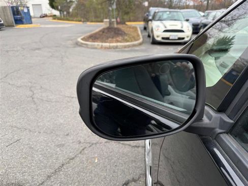 Used 2013 Honda Fit image 32