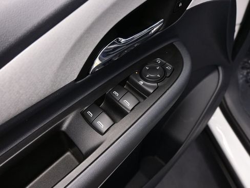 Used 2020 Chevrolet Bolt LT FWD image 14