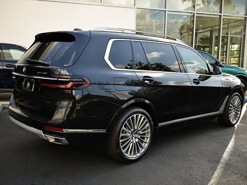 New 2026 BMW X7 xDrive40i w/ Premium Package image 7