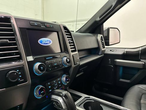 Used 2019 Ford F150 Platinum AWD/4WD image 32