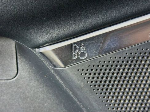 Used 2025 Ford Expedition Platinum image 21