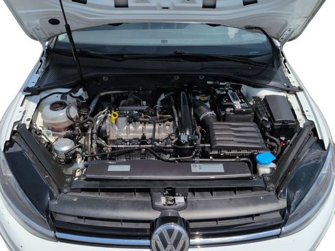 Used 2020 Volkswagen Golf 4-Door FWD image 31