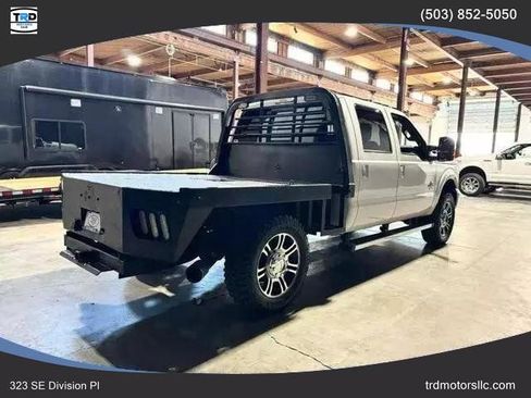 Used 2013 Ford F250 Platinum w/ FX4 Off Road Pkg image 5