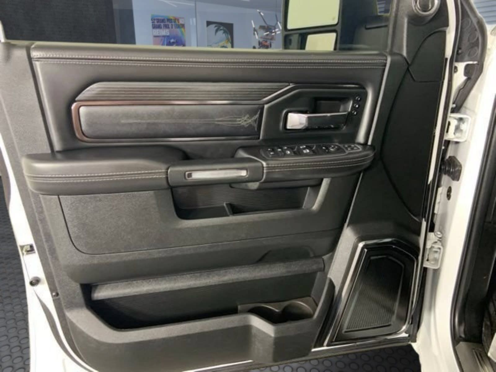 Used 2024 RAM 3500 Limited w/ Night Edition AWD/4WD image 22