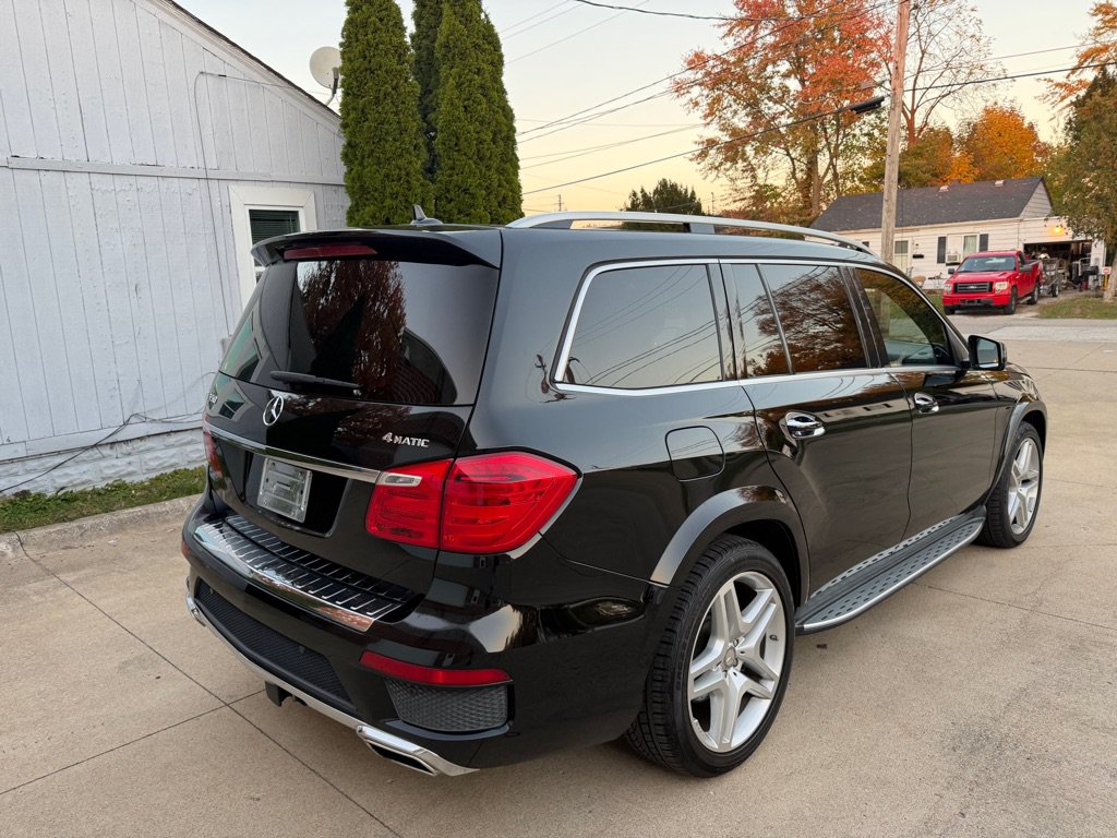 Used 2013 Mercedes-Benz GL 550 4MATIC image 5