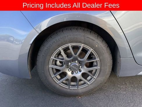 Used 2021 Toyota Corolla L FWD image 8