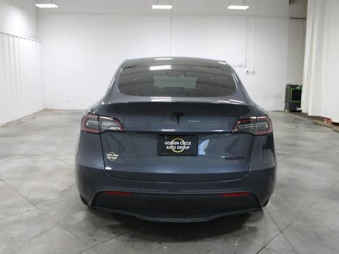 Used 2020 Tesla Model Y Long Range image 8