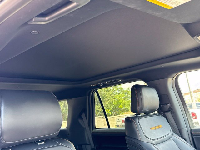 Used 2025 Ford Expedition Tremor AWD/4WD image 13