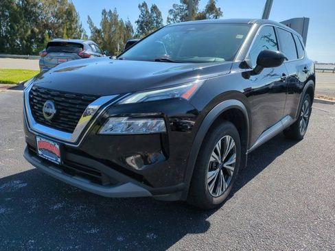 Certified 2023 Nissan Rogue SV FWD image 9