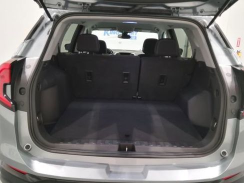 Used 2023 GMC Terrain SLE w/ Driver Convenience Package AWD/4WD image 12