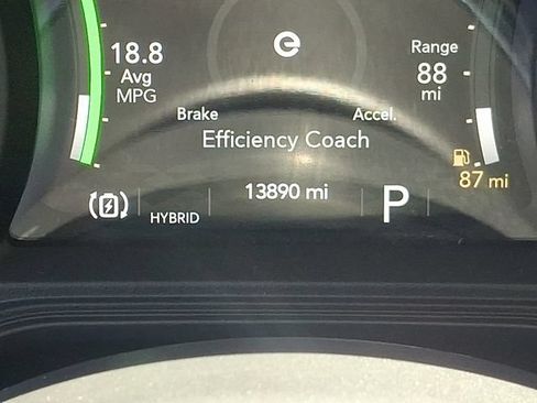 Used 2025 Jeep Wrangler Unlimited Sahara AWD/4WD image 22