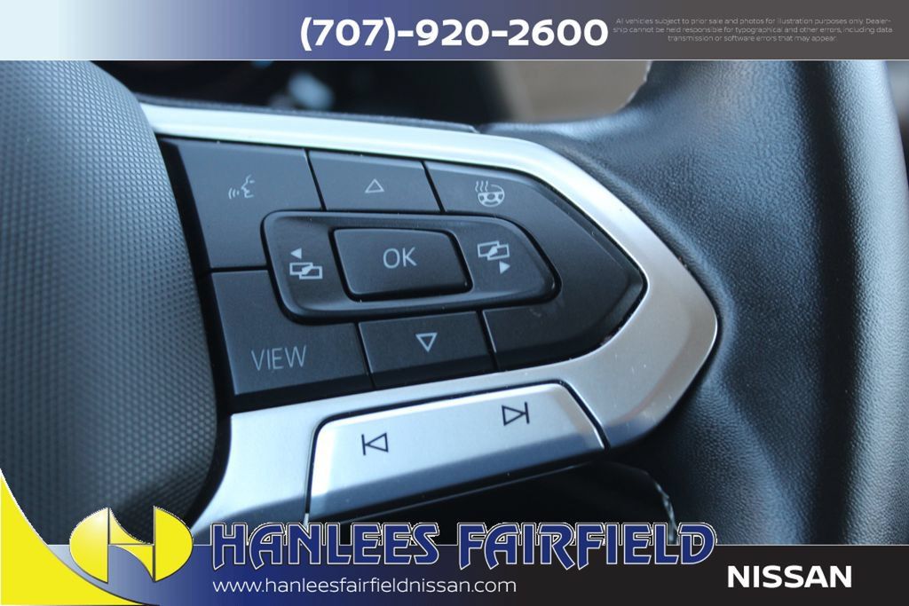 Used 2025 Volkswagen Atlas SE FWD image 30