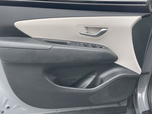 Used 2024 Hyundai Tucson SEL FWD image 16