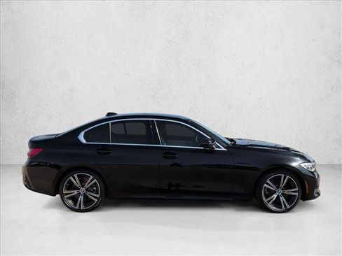 Used 2020 BMW 330i Sedan w/ Convenience Package RWD image 4
