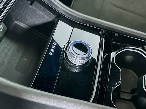 Used 2021 Jeep Grand Cherokee L Laredo image 25