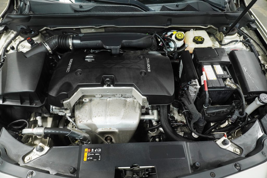 Used 2013 Chevrolet Malibu LT w/ Power Convenience Package FWD image 9