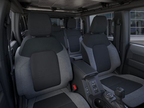 New 2025 Ford Bronco 4-Door AWD/4WD image 50