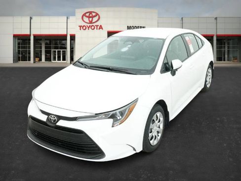 New 2026 Toyota Corolla LE image 5