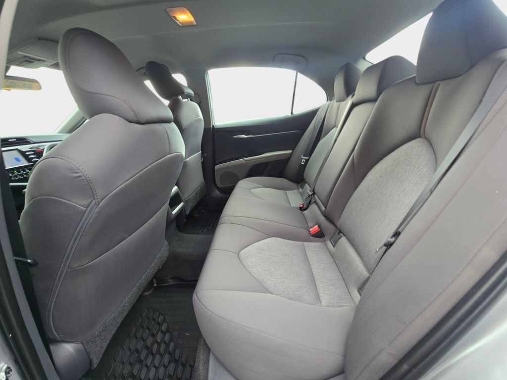 Used 2019 Toyota Camry LE FWD image 16