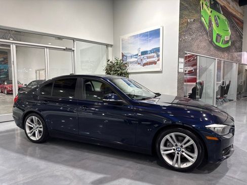 Used 2013 BMW 328i xDrive Sedan AWD/4WD image 29