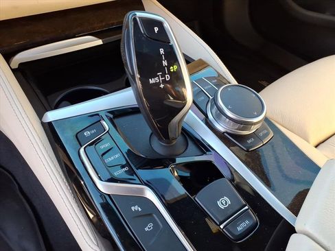 Used 2019 BMW 530i xDrive image 20