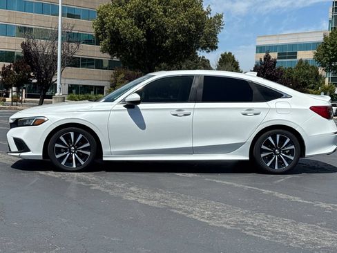 Used 2023 Honda Civic EX image 7