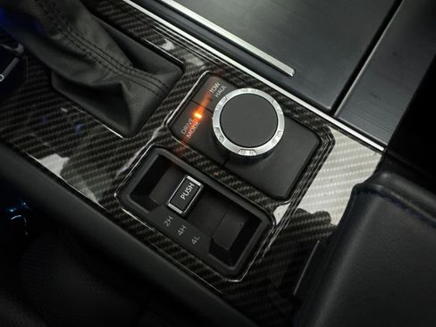 Used 2022 Toyota Tundra Platinum w/ Advanced Package image 71