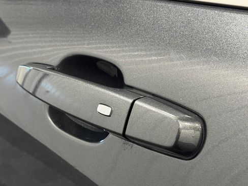 Used 2020 Chevrolet Equinox LT FWD image 6