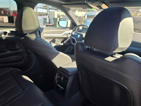Used 2025 BMW i4 eDrive40 image 15