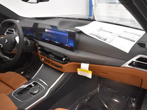 New 2026 BMW 330i xDrive Sedan w/ Premium Package AWD/4WD image 18