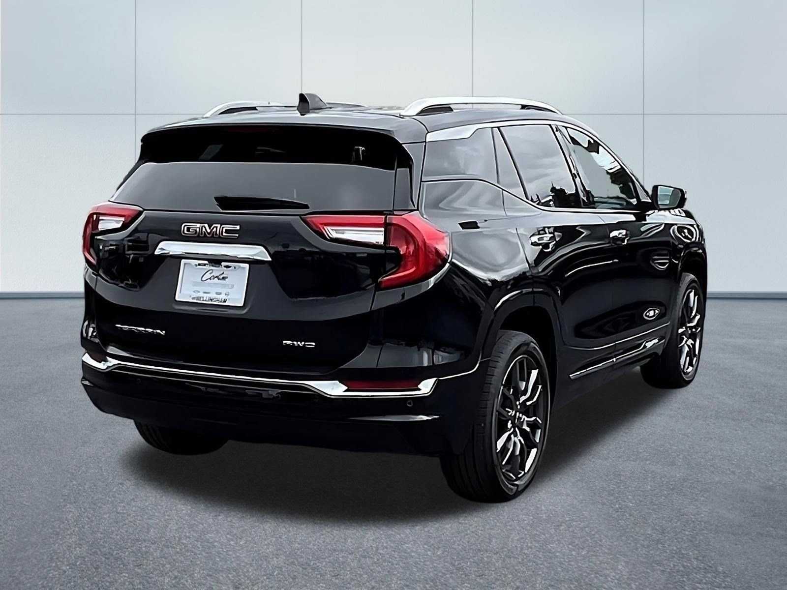 Used 2024 GMC Terrain Denali w/ Black Diamond Edition AWD/4WD image 6