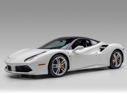 Used 2017 Ferrari 488 GTB image 6