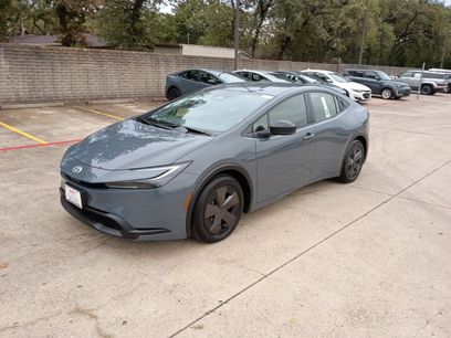 Used 2025 Toyota Prius LE