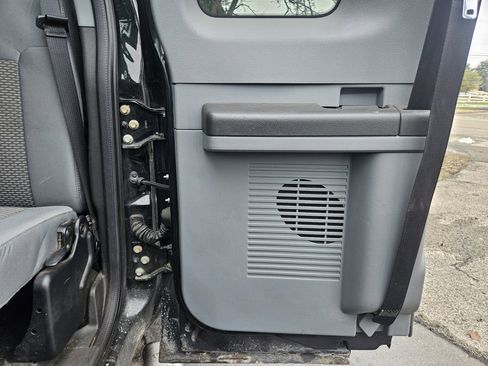 Used 2012 Ford F250 XLT w/ FX4 Off Road Pkg image 16