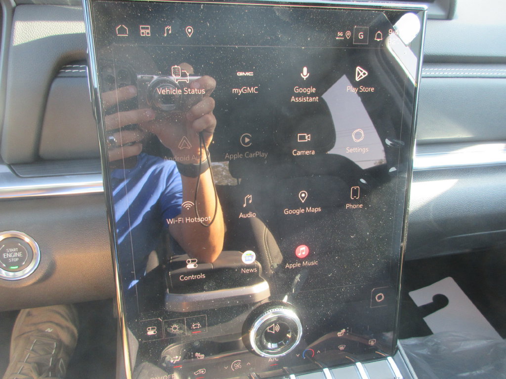 New 2027 GMC Terrain Elevation AWD/4WD image 16