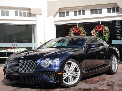 Used 2023 Bentley Continental GT V8 image 10