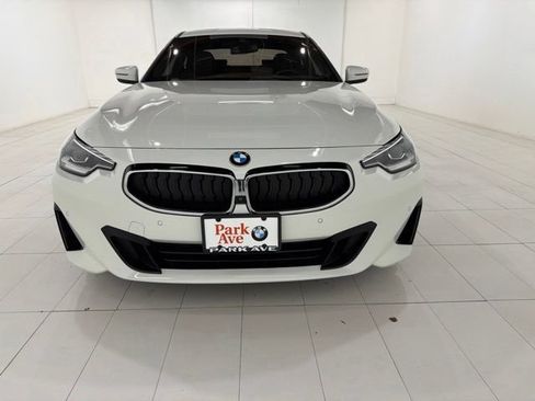 Used 2023 BMW 230i xDrive Coupe w/ Convenience Package AWD/4WD image 8