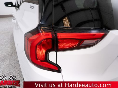 Used 2019 GMC Terrain SLT w/ Preferred Package image 9