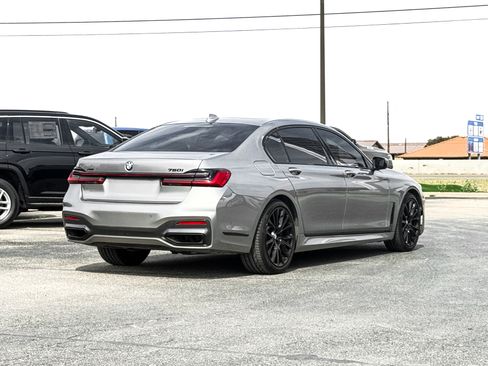 Used 2021 BMW 750i xDrive w/ Autobahn Package image 5