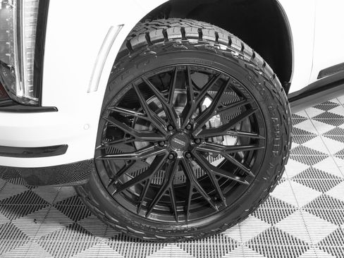 Used 2026 Cadillac Escalade Platinum Sport w/ LPO, Floor Liner Package image 35