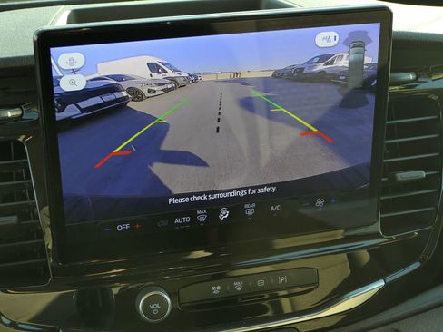 Used 2024 Ford Transit 350 XLT image 19