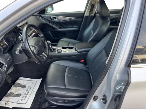 Used 2017 INFINITI Q50 2.0t w/ Moonroof Package image 5
