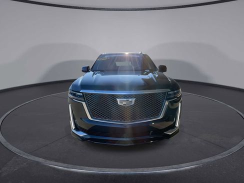 Certified 2023 Cadillac Escalade ESV Premium Luxury w/ LPO, Radiant Package image 3