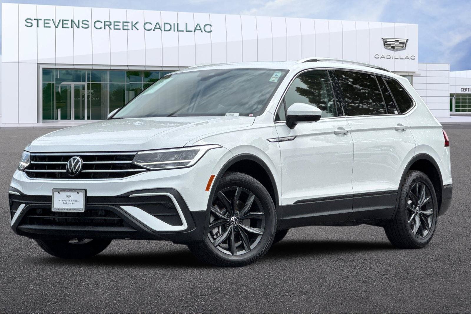 Used 2024 Volkswagen Tiguan Wolfsburg Edition FWD image 7