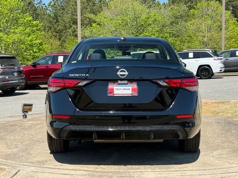 Used 2025 Nissan Sentra SV FWD image 6