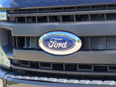 Used 2022 Ford F350 XL w/ Power Equipment Group AWD/4WD image 12